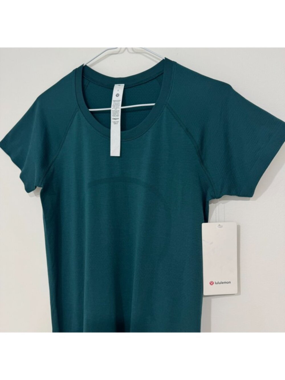 Lululemon Swiftly Tech Short Sleeve Crew in Storm Teal SMTL Size 8 NWT - Picture 3 of 6